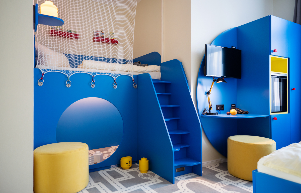 Eltern-Kinder-Schlafzimmer Bild 7 LIHO Hotel Lindenhof Lübeck • Urlaub in Schleswig Holstein