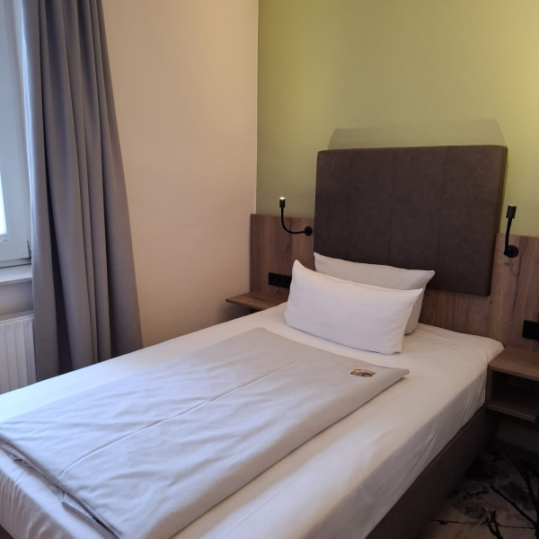Bild Arbeitszimmer LIHO Hotel Lindenhof Lübeck • Urlaub in Schleswig Holstein